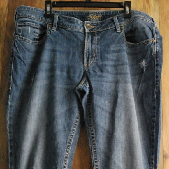 Silver Womens Plus Size BootCut Jeans AIKO Size 18 x 33 - Picture 3 of 5